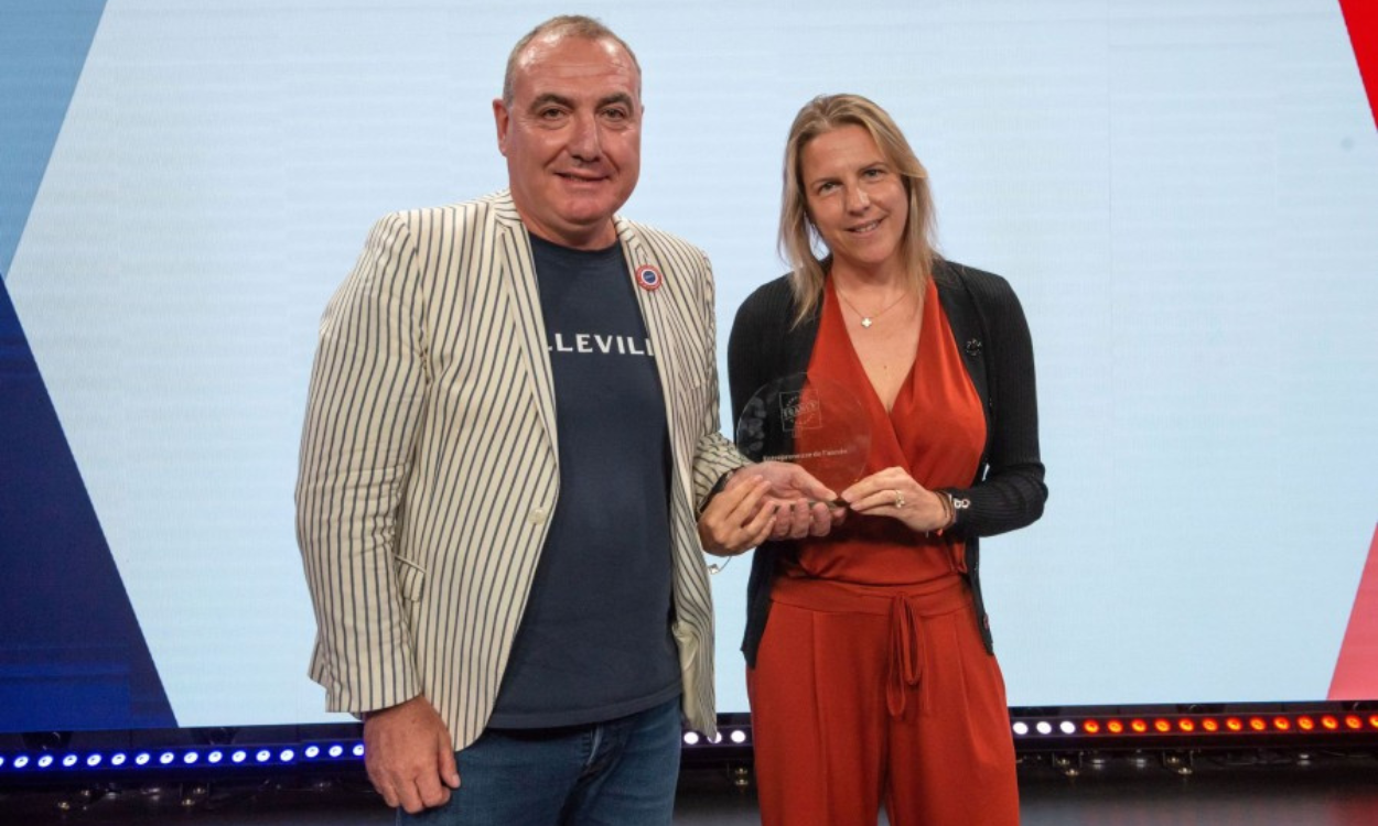 Et voilà ! On n'a rien dit sur le MEDEF… C'est pas très malin, ça.